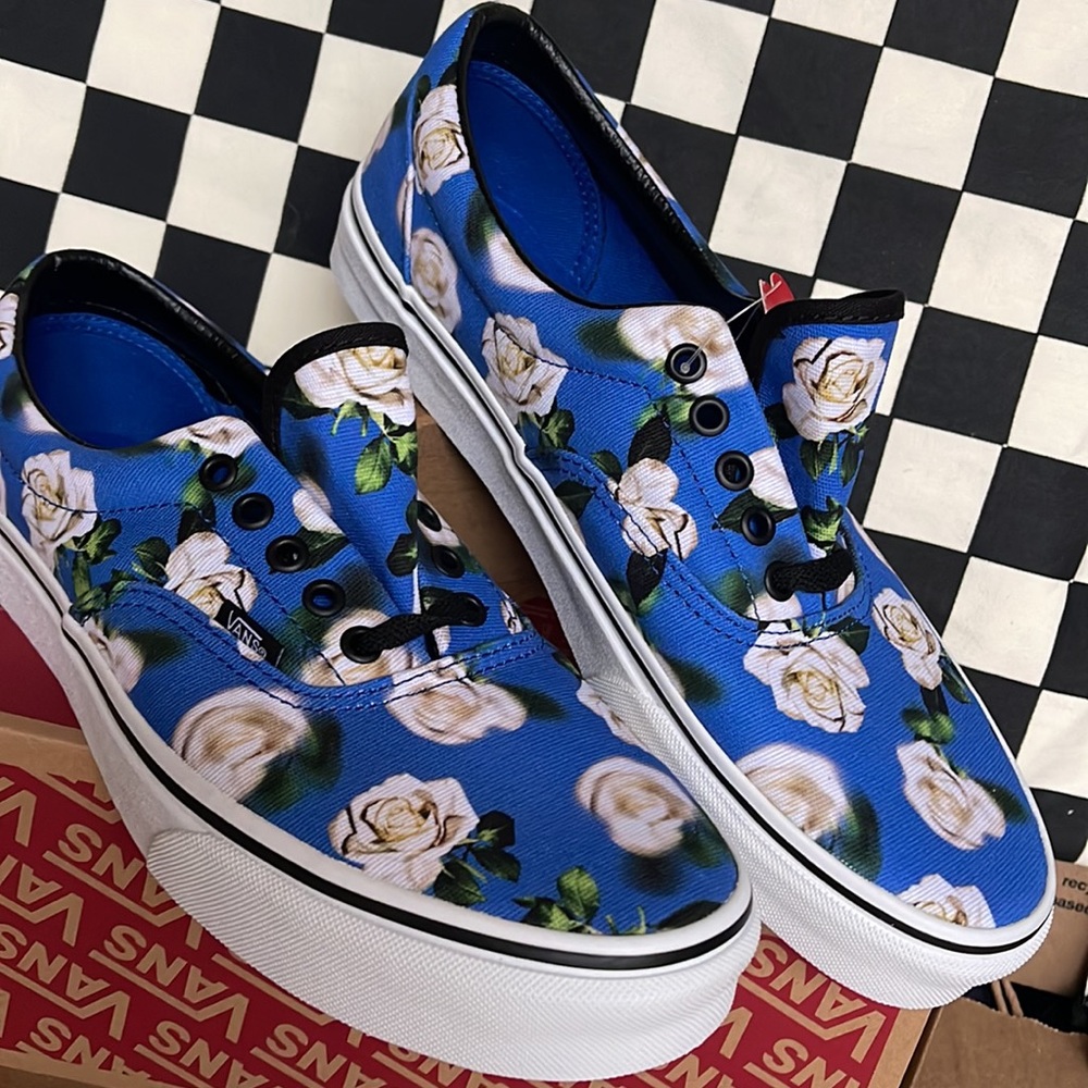 Vans Men’s Era Romantic Floral Lapis Blue sneakers - Picture 7 of 16